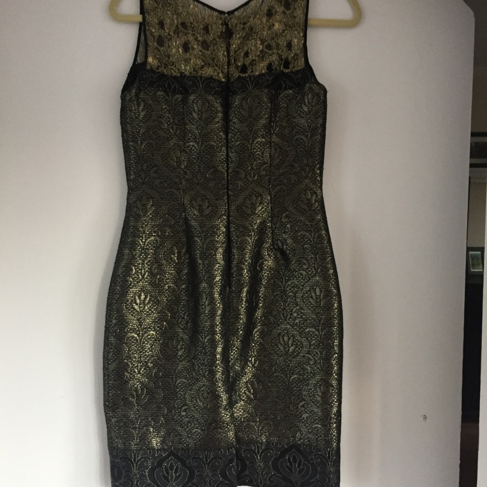 Metallic gold Carmen Marc Valvo dress - Picture 4 of 4
